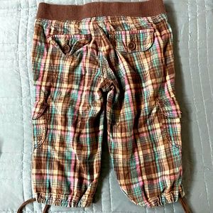 Girls plaid capris pants size 8